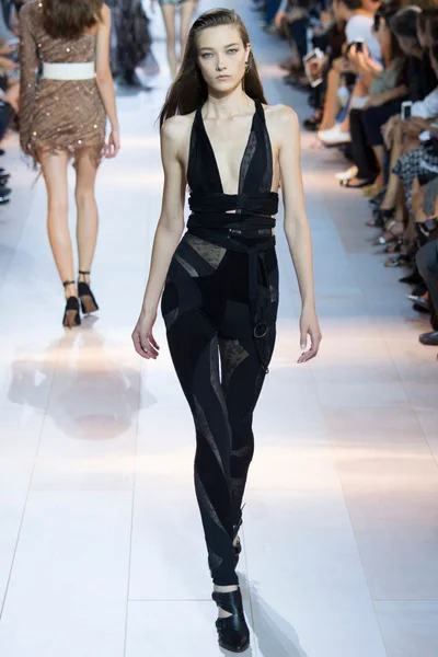 Look 38